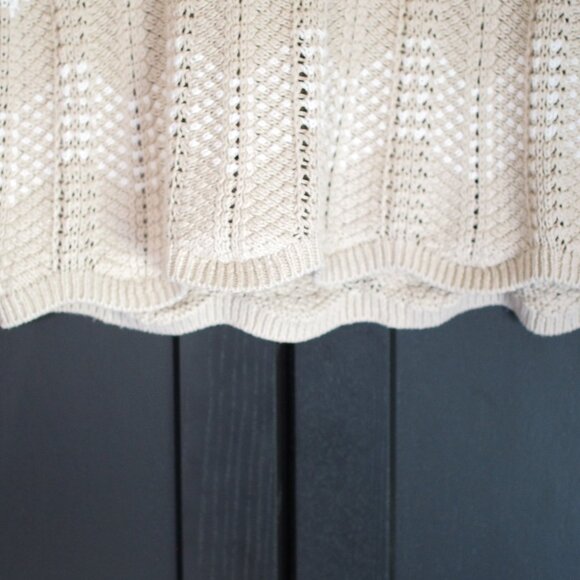 Banana Republic | Sleeveless Cotton Knit Vest - Picture 3 of 3